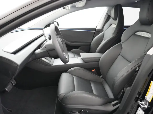 Tesla Model 3 Performance AWD 78 kWh 2025 Elektrisch 13