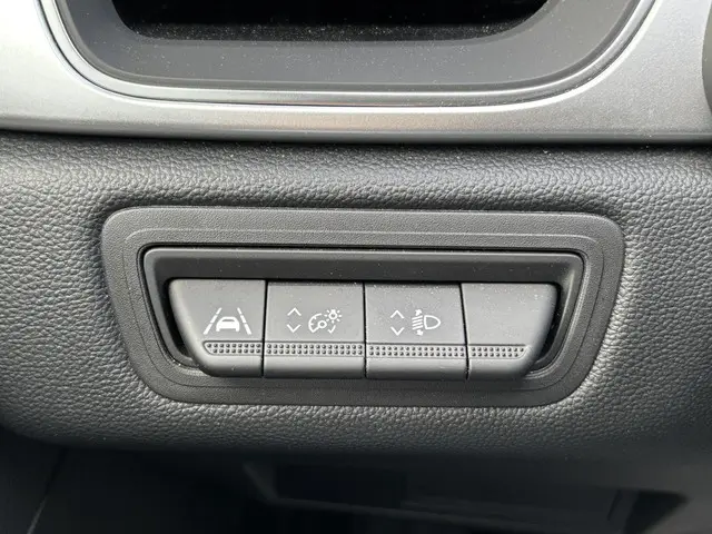 Renault Captur 1.0 TCe 90 techno 2023 Benzine 19