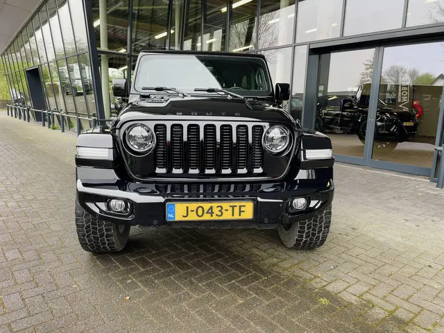 Jeep Wrangler Unlimited 2.0T Sahara 2019 Benzine 25