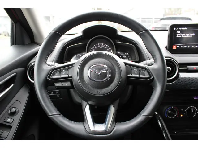Mazda 2 1.5 Skyactiv-G Dynamic 2017 Benzine 16