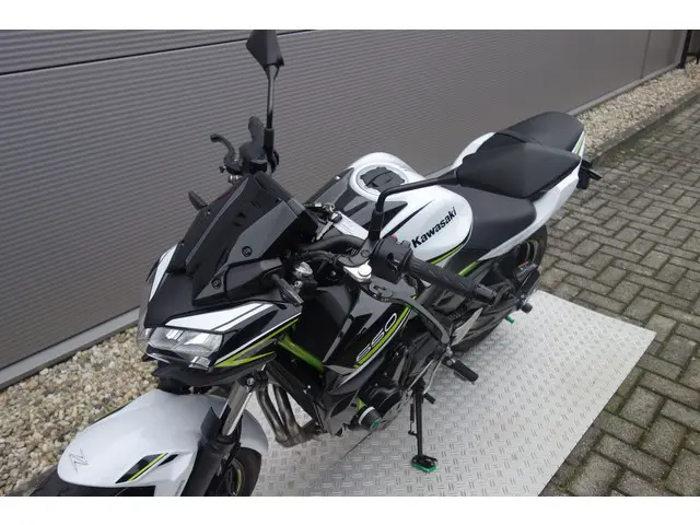 Kawasaki Z650 ABS 2020 Benzine 20