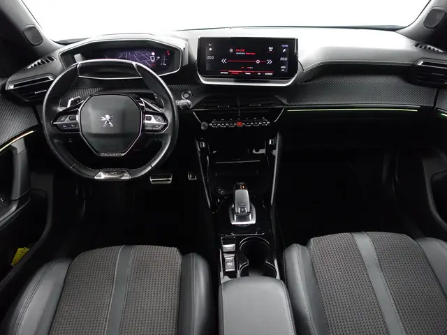Peugeot 2008 1.2 PureTech GT Pack Aut- 2021 Benzine 7