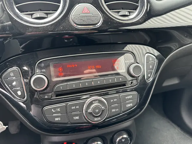 Opel ADAM 1.2 Jam 2013 Benzine 19