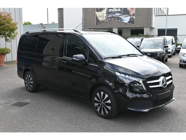 Mercedes-Benz V-Klasse 250d Lang DC 2023 Diesel 11