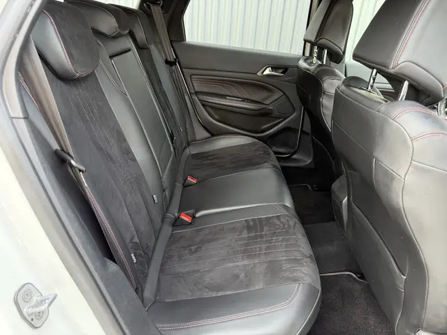 Peugeot 308 SW 1.2 PureTech GT-line 2015 Benzine 33