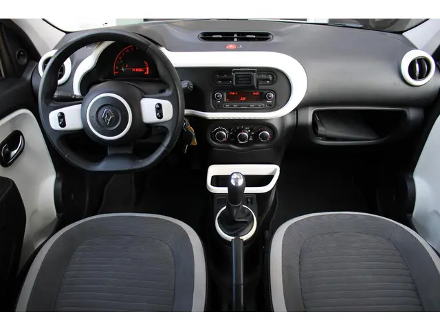 Renault Twingo 1.0 SCe Expression 2015 Benzine 2