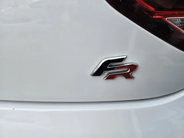 SEAT Leon 1.4 EcoTSI FR Connect 2016 Benzine