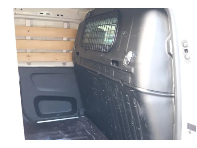 Citroën Berlingo Van BlueHDi 75 2021 Diesel 18