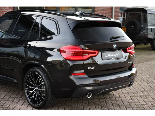 BMW X3 xDrive30i M-Sport 2018 Benzine 54