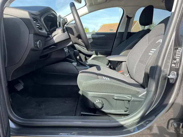 Ford Focus 1.0 EcoBoost Active 2024 Hybride Benzine 11