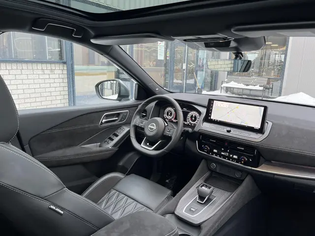 Nissan QASHQAI 1.3 MHEV Xtronic Tekna Plus 2025 Benzine 41