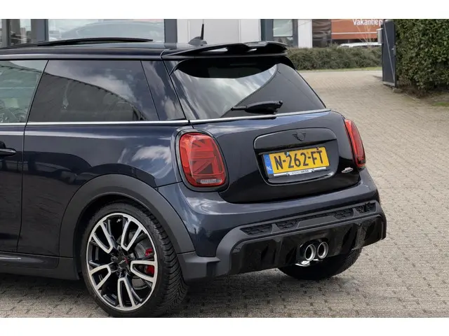 MINI Cooper Mini 2.0 John Works Essential 2021 Benzine 57