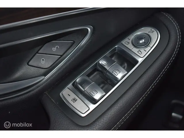 Mercedes-Benz GLC 250 4MATIC Prestige 2015 Benzine 14
