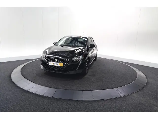 Peugeot 208 PureTech 100 Allure Pack 2023 Benzine 67