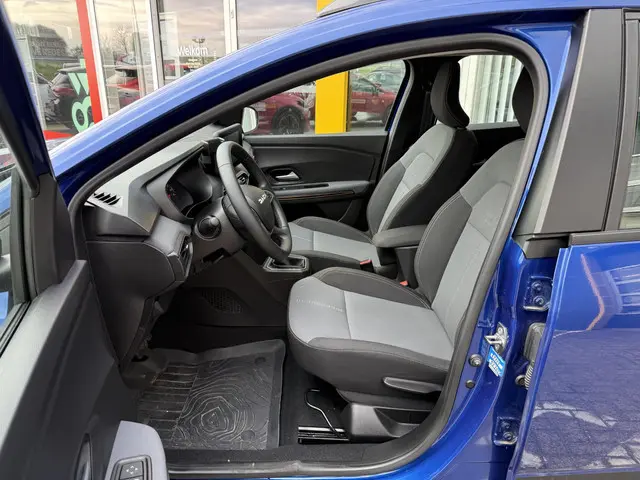 Dacia Sandero 1.0 TCe 90 Comfort 2024 Benzine 7