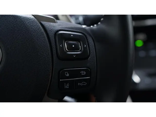 Lexus IS 300h Hybrid 2020 Hybride Benzine 19