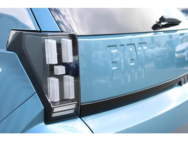 Fiat Grande Panda HYBRID 110 ICON 2025 Hybride Benzine 12