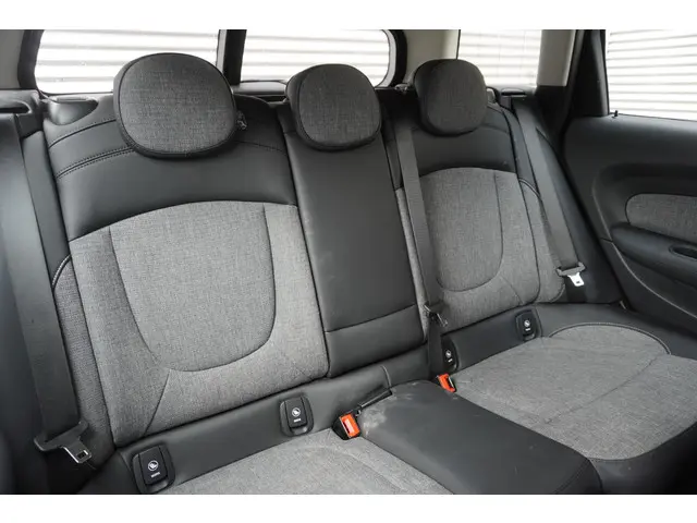 MINI Clubman Cooper 2022 Benzine 10