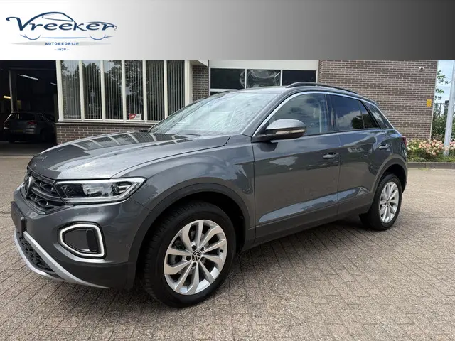 Volkswagen T-Roc 1.5 TSI Life 2024 Benzine