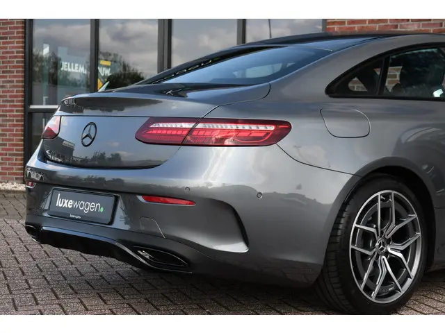 Mercedes-Benz E-Klasse Coupé 200 AMG Line 2020 Benzine 22