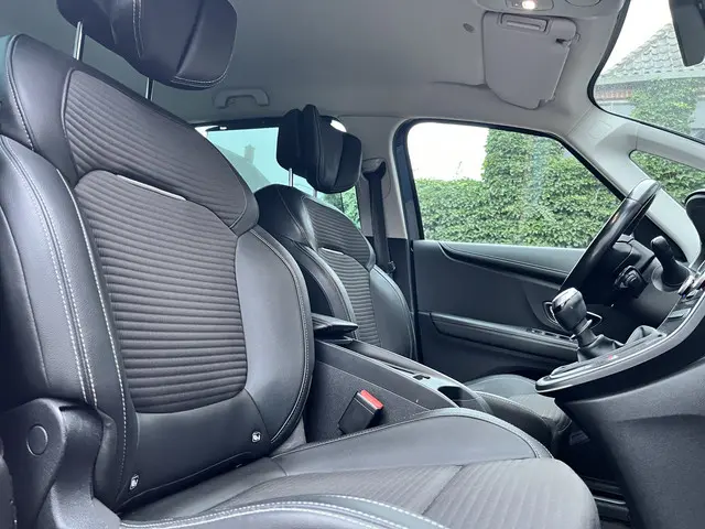 Renault Grand Scénic 1.2 TCe Bose / 2017 Benzine 9