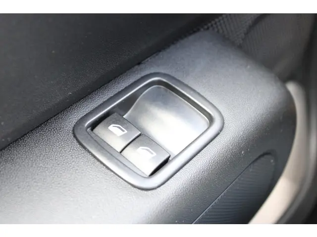 Citroën C3 1.2 PureTech S&S Feel 2018 Benzine 23