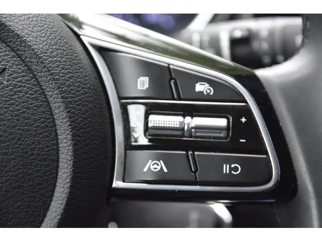 Kia Ceed 1.0 T-GDi DynamicLine 2023 Benzine 11