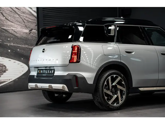 MINI Countryman 1.5 C Favoured M 2024 Benzine 11