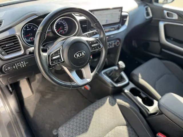 Kia Ceed Sportswagon 1.5 T-GDi DynamicLine 2021 Benzine 22