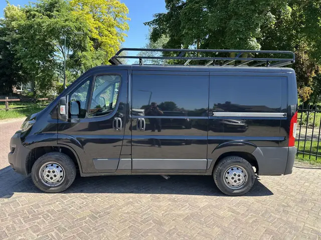 Peugeot Boxer 330 2.0 BlueHDI L1H1 Premium 2017 Diesel 2