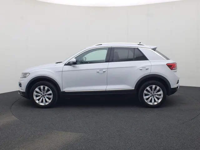 Volkswagen T-Roc 1.5TSI/150PK DSG Sport 2021 Benzine 22
