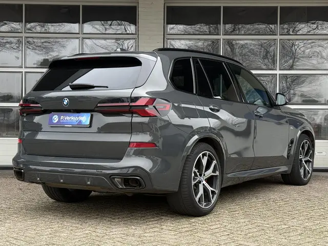 BMW X5 xDrive50e M SPORT 2023 Hybride Benzine 8