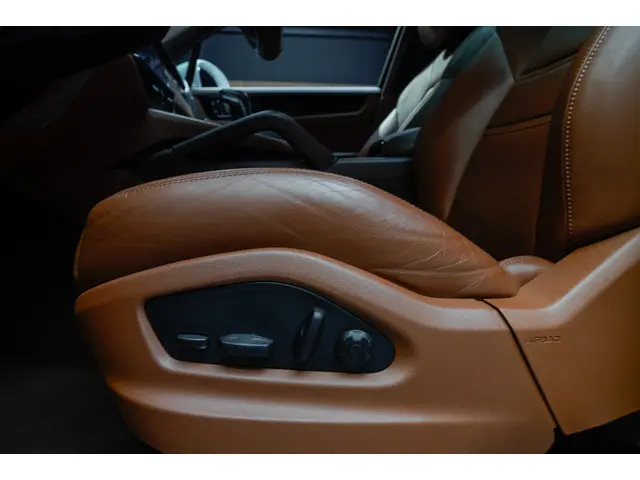 Porsche Cayenne Coupé 3.0 E-Hybrid 2022 Hybride Benzine 15