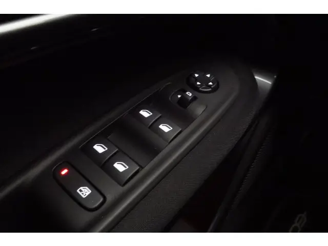 Fiat 600 600e RED 54 kWh 2025 Elektrisch 18