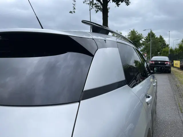 Citroën C4 Cactus 1.2 VTi Business 2014 Benzine 12