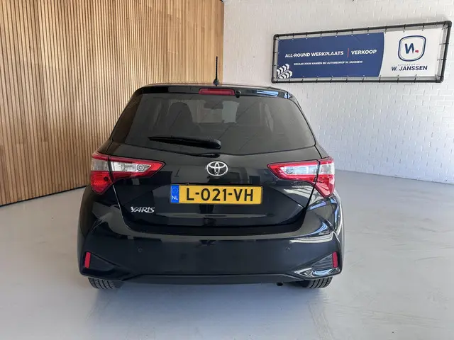 Toyota Yaris 1.0 VVT-i Y20 2018 Benzine 18