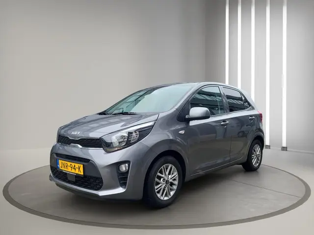Kia Picanto 1.2 Dynamic Line 4 cyl 2021 Benzine 2