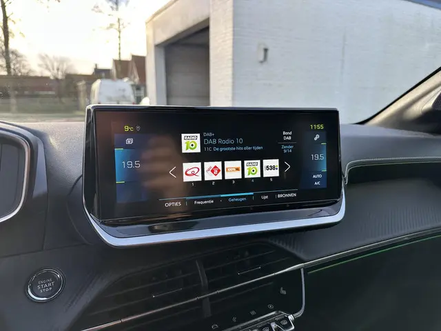 Peugeot e-208 EV GT Pack 136 PK 2022 Elektrisch 24