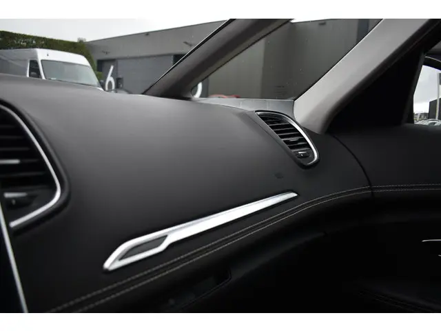 Renault Grand Scénic TCe 140 EDC Intens 2021 Benzine 29