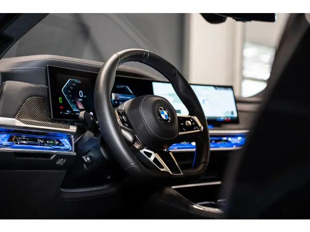 BMW 7 Serie 740d xDrive 2023 Diesel 55