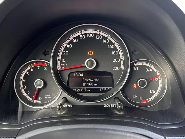 Volkswagen up! 1.0 BMT high up! 2017 Benzine 20