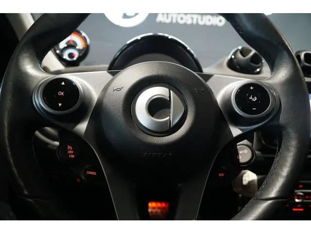 Smart Forfour EQ BRABUS Style 18 kWh 2019 Elektrisch 19
