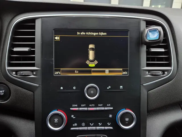 Renault Mégane Estate 1.3 TCe Limited 2018 Benzine 26