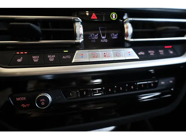 BMW X3 xDrive30e 2023 Hybride Benzine 19