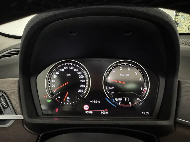 BMW X1 sDrive20i High Executive 2018 Benzine 4