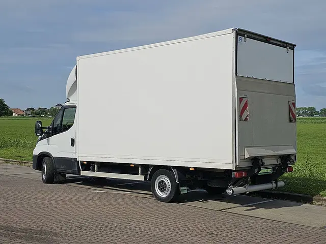 Iveco Daily 35S18 2022 Diesel 6