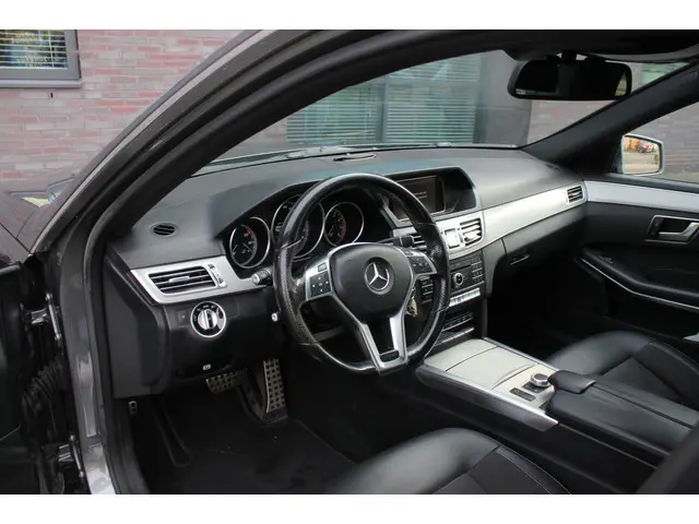 Mercedes-Benz E-Klasse 200 Edition AMG 2015 Benzine 3