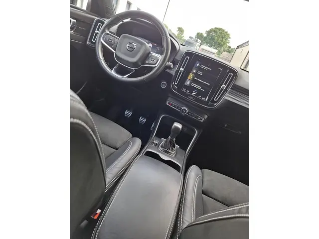 Volvo XC40 1.5 T3 R-Design 2020 Benzine 14