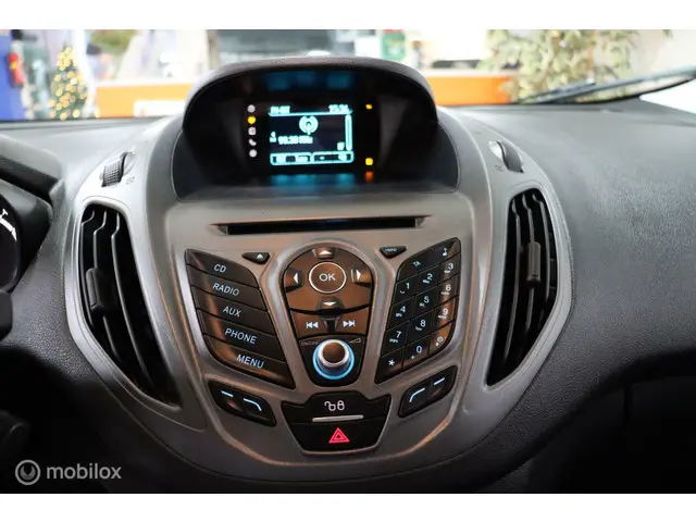 Ford Transit Courier 1.5 TDCI Trend 2017 Diesel 23