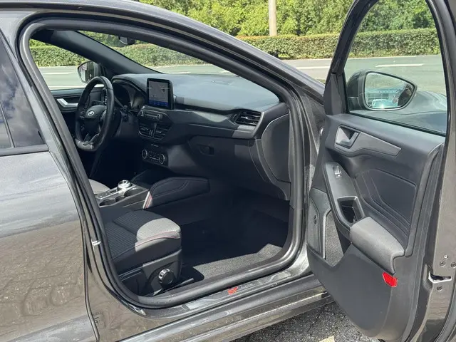 Ford Focus 1.0 EcoBoost Titanium X Business 2020 Benzine 15